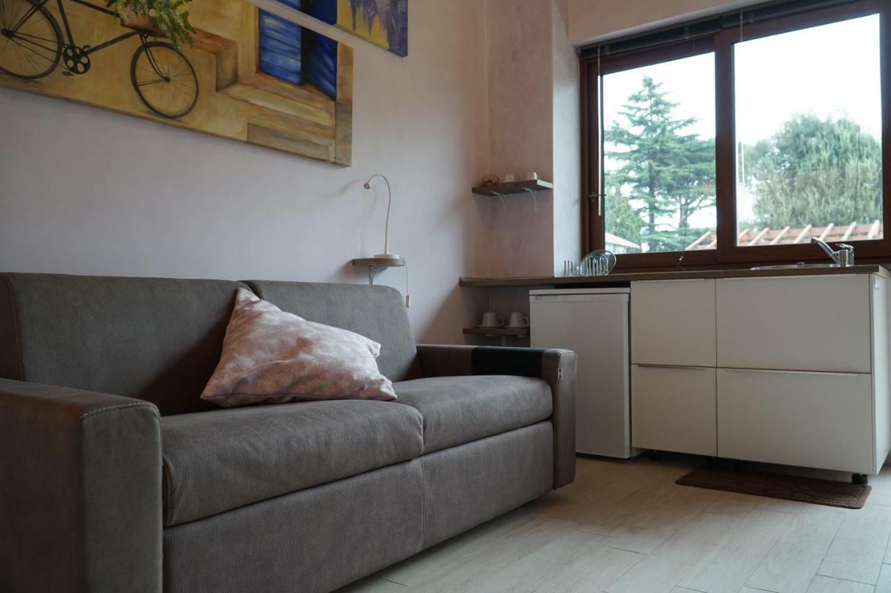 Villa Giuseppe Bernabei Guest House Marino Esterno foto